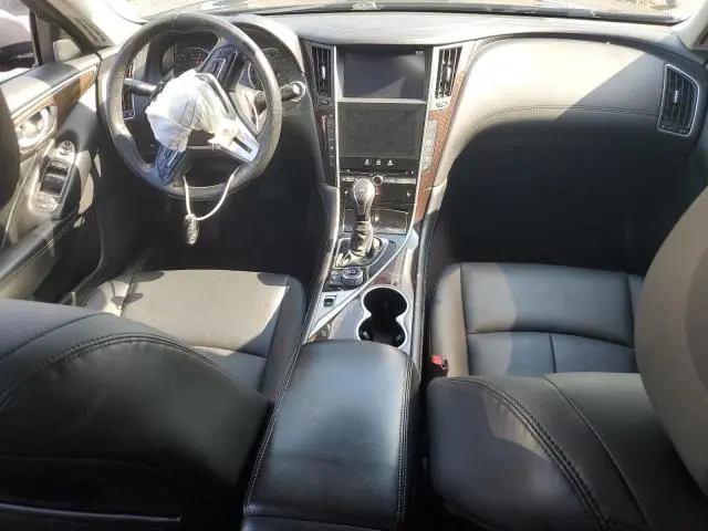 2018 INFINITI Q50 LUXE  