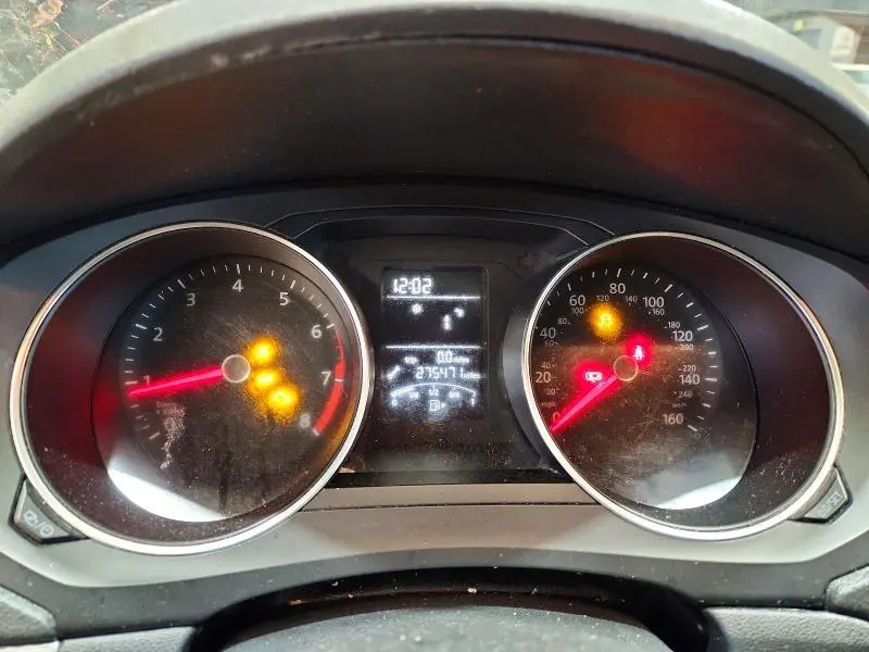 2015 VOLKSWAGEN JETTA SE  