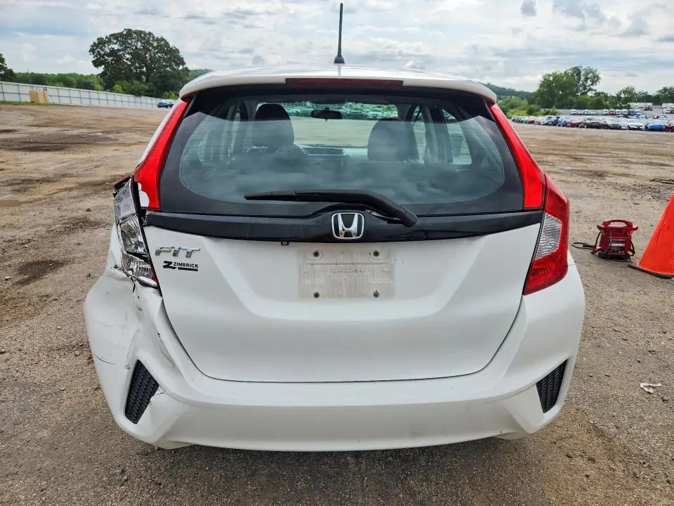 2015 HONDA FIT LX  