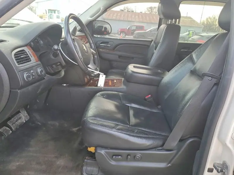 2010 CHEVROLET TAHOE K1500 LTZ  