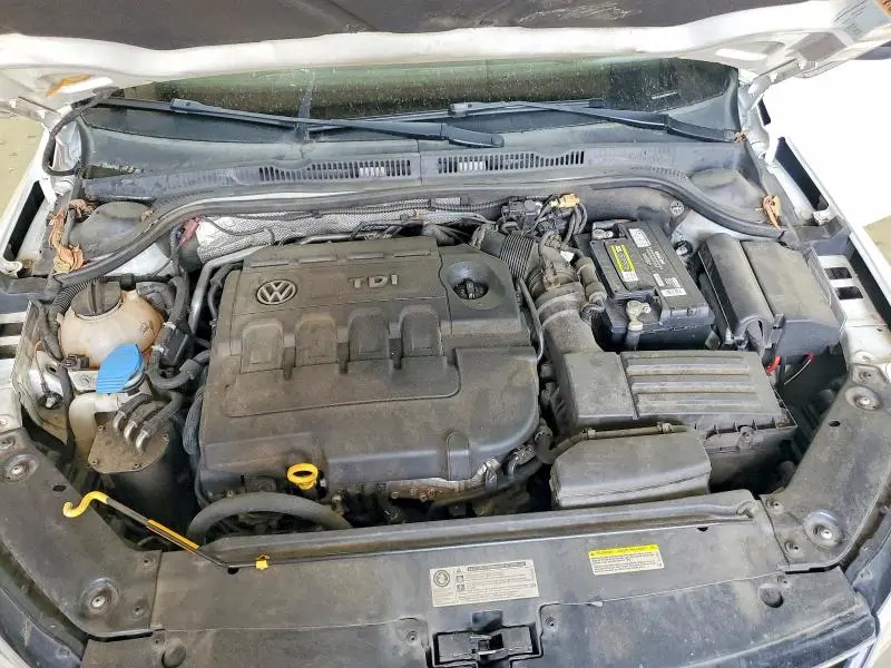 2015 VOLKSWAGEN JETTA TDI  