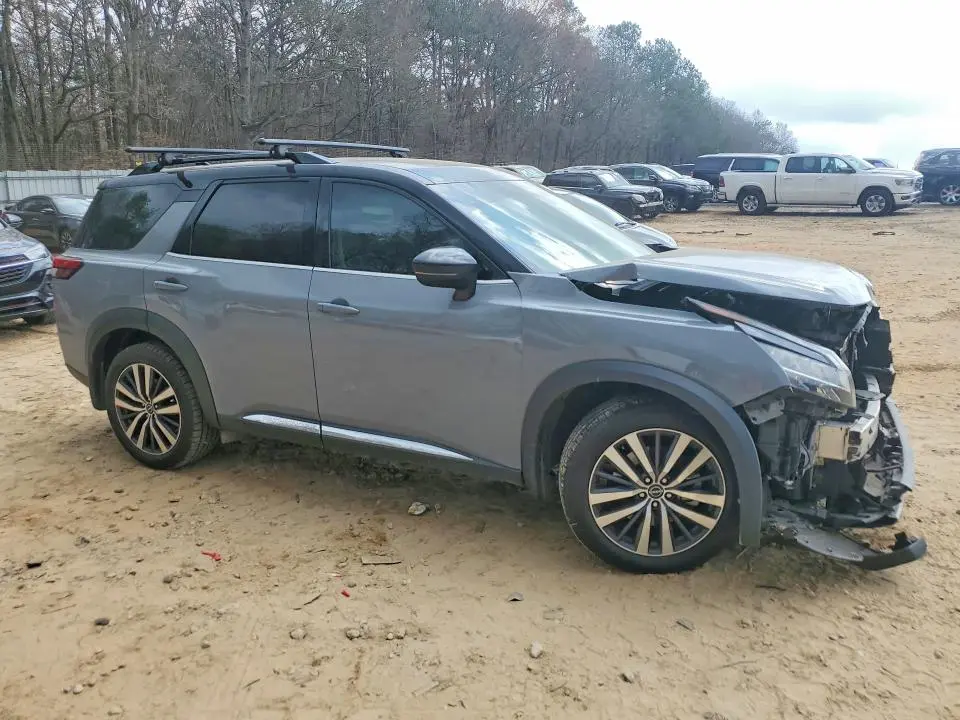 2022 NISSAN PATHFINDER PLATINUM  