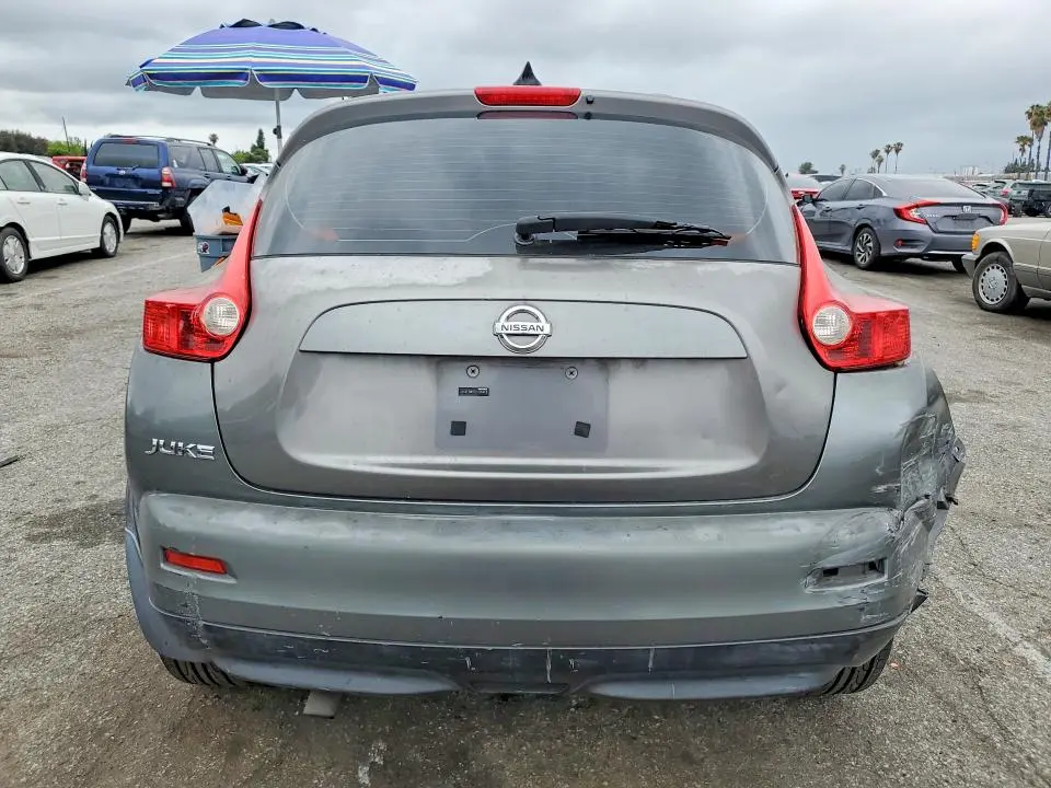 2011 NISSAN JUKE S  