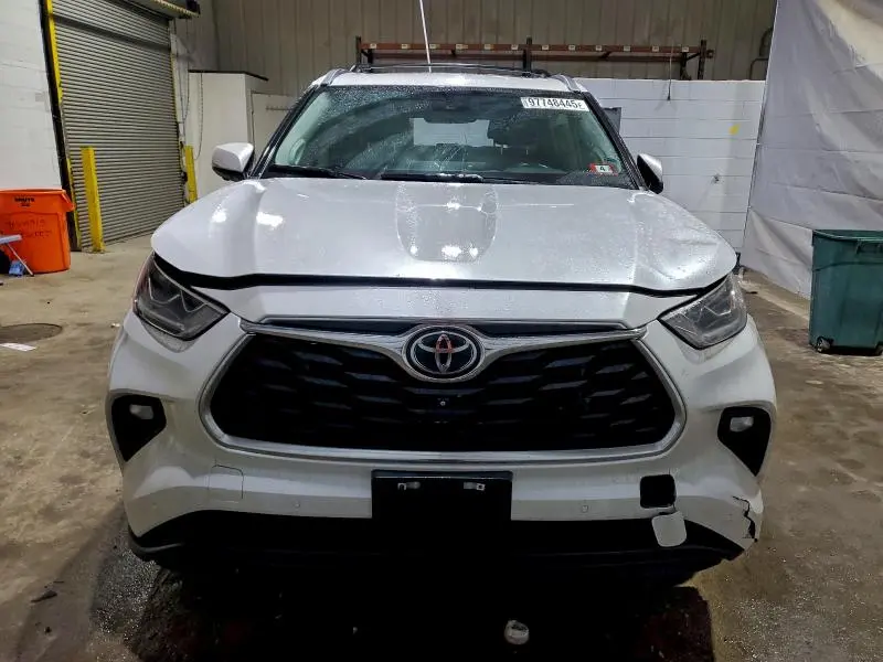 2023 TOYOTA HIGHLANDER L  