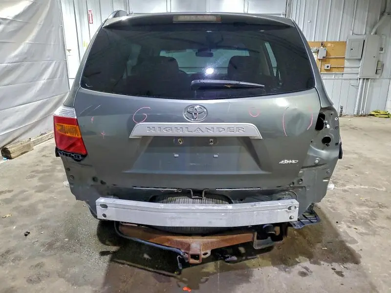 2010 TOYOTA HIGHLANDER   