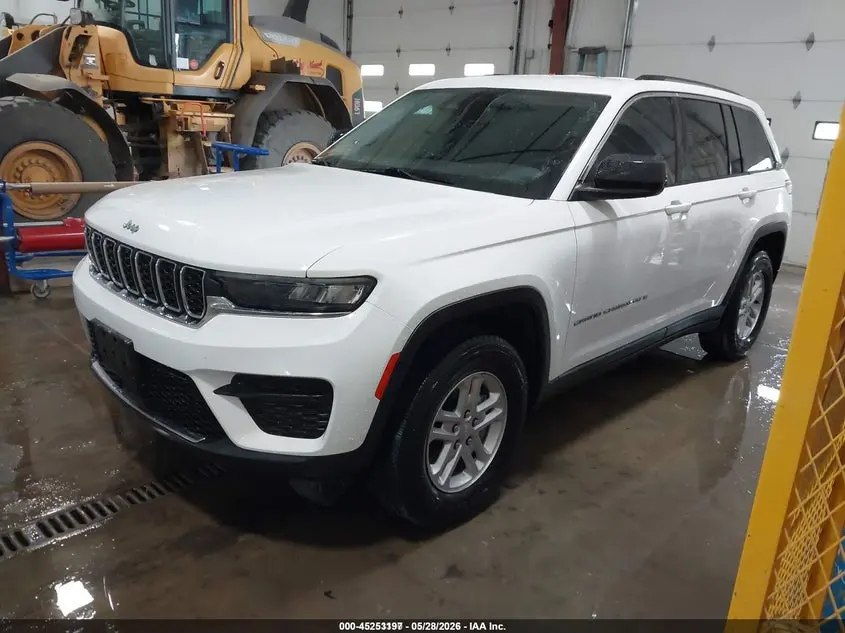 2023 JEEP GRAND CHEROKEE LAREDO 4X4