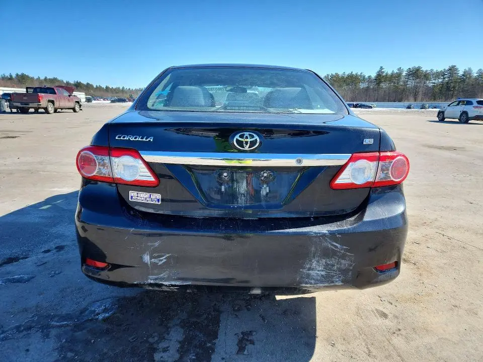 2011 TOYOTA COROLLA BASE  