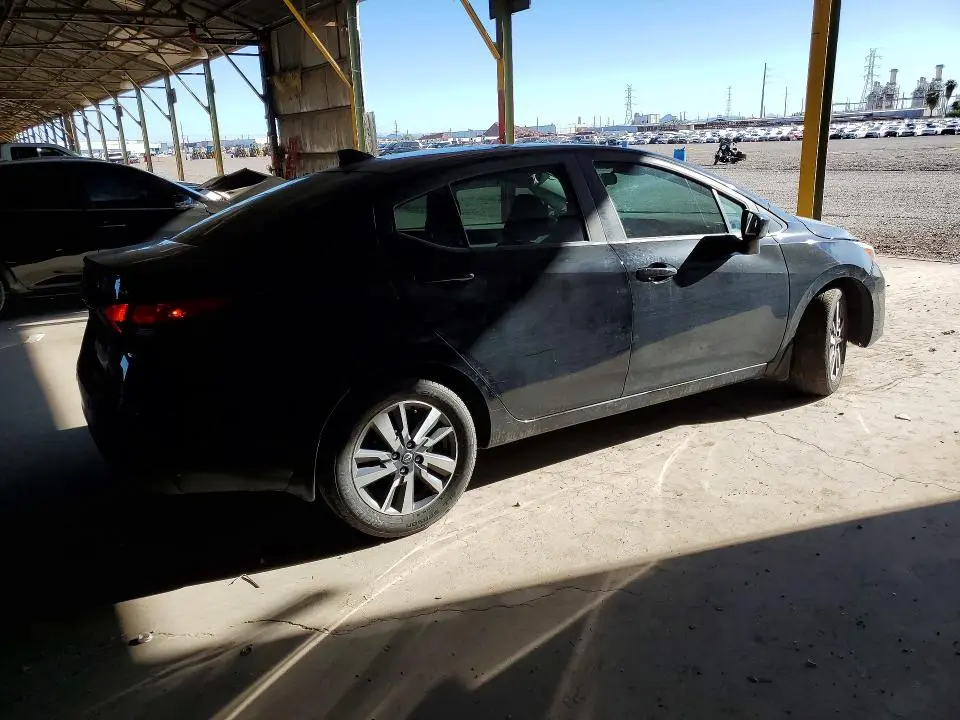2024 NISSAN VERSA SV  