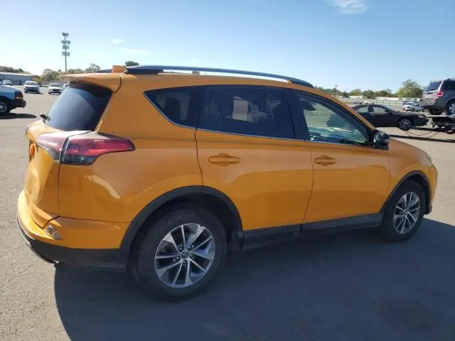 2018 TOYOTA RAV4 HV LE  
