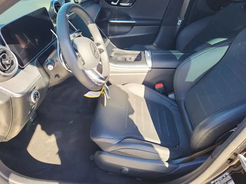2024 MERCEDES-BENZ C 300  