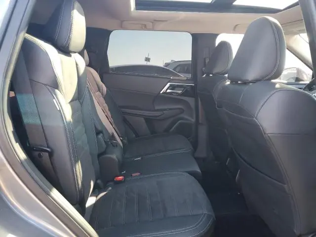 2023 MITSUBISHI OUTLANDER SE  