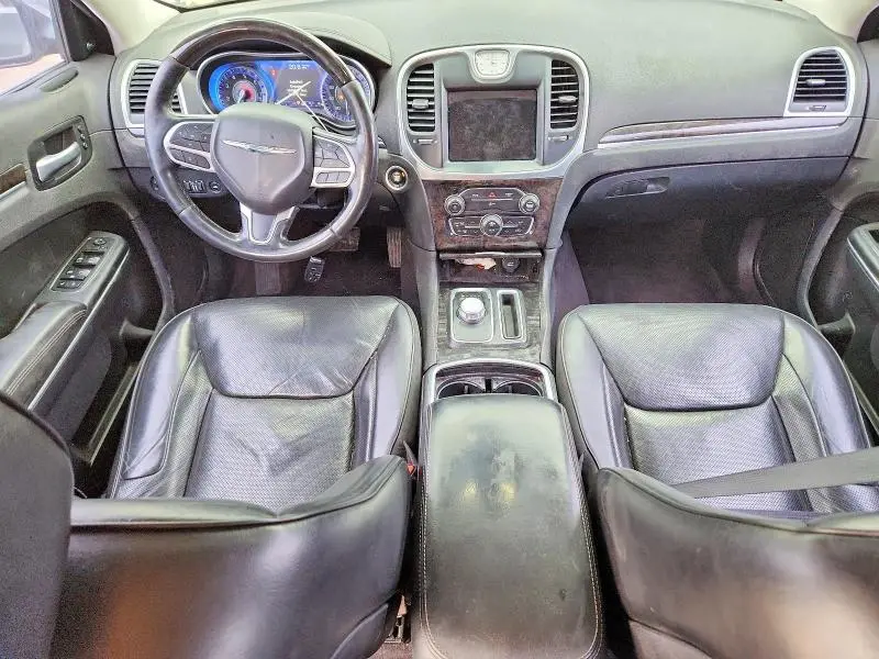 2017 CHRYSLER 300C   