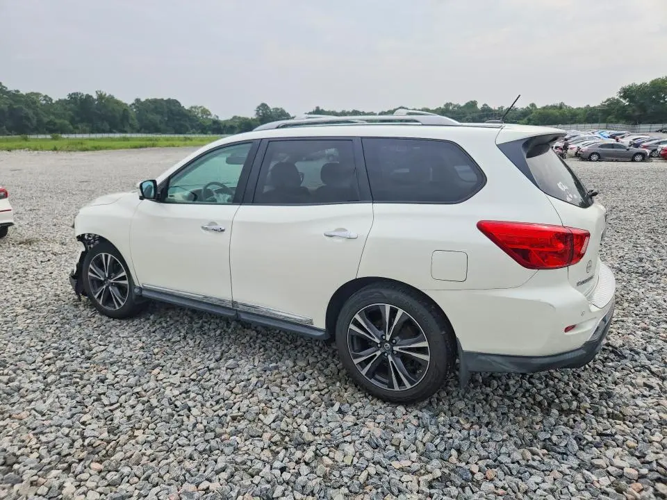 2017 NISSAN PATHFINDER PLATINUM  