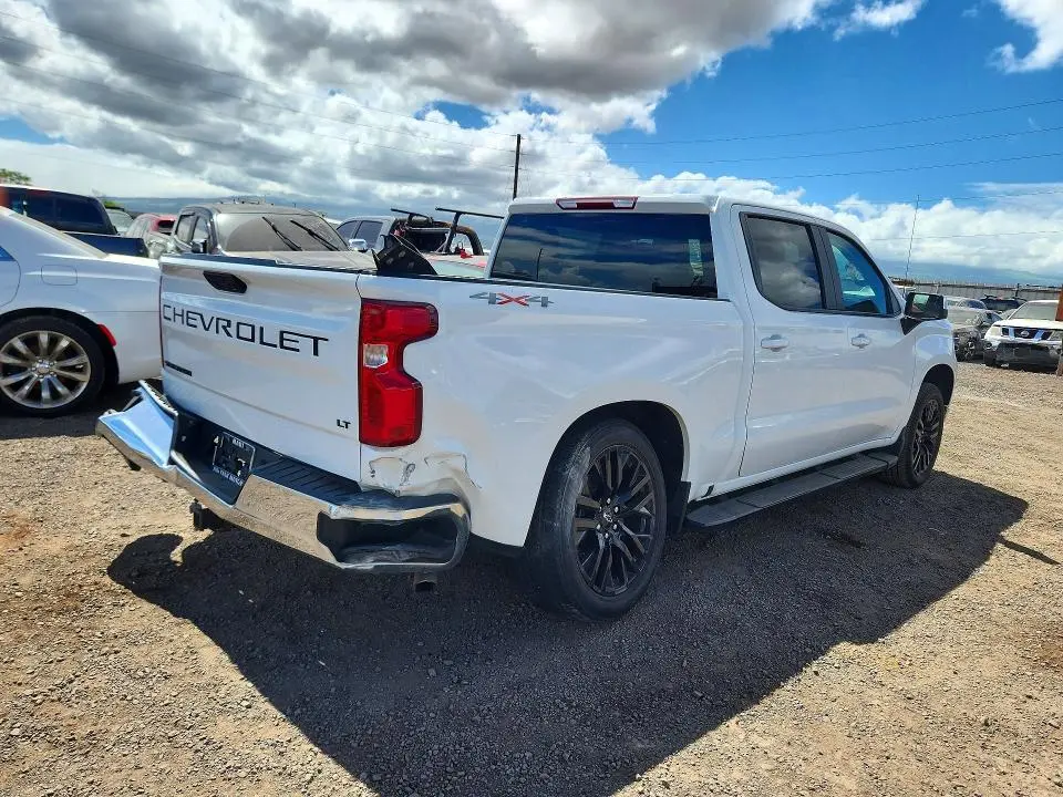 2024 CHEVROLET SILVERADO K1500 LT  