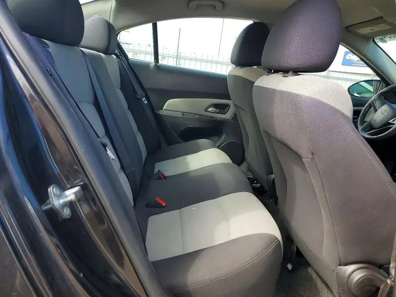2015 CHEVROLET CRUZE LS  