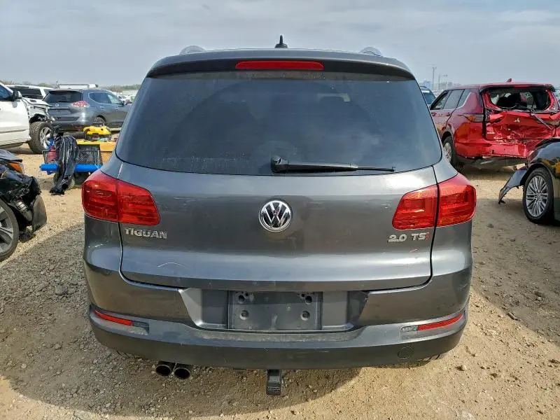 2014 VOLKSWAGEN TIGUAN S  