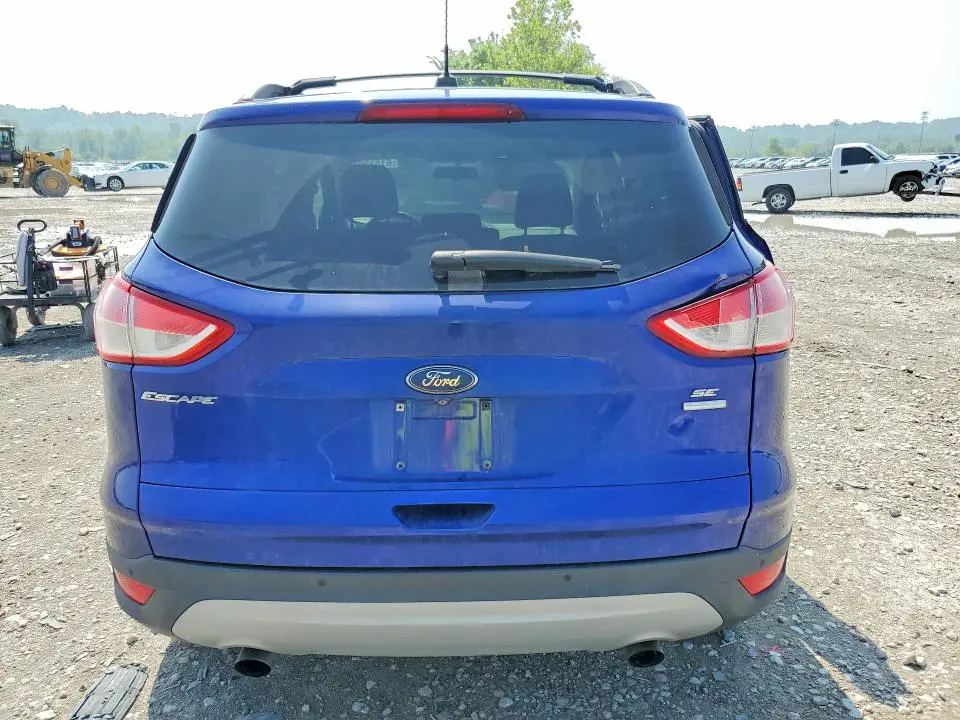 2015 FORD ESCAPE SE  