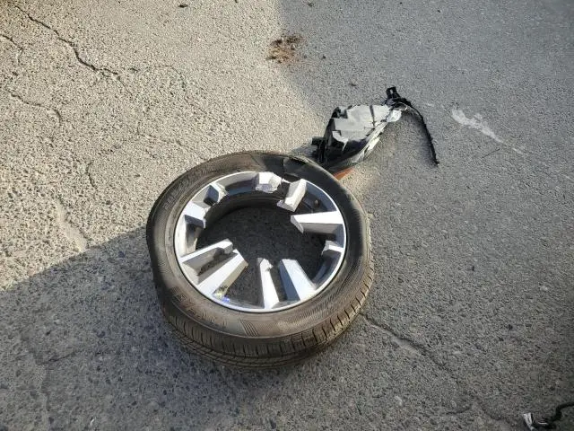 2024 NISSAN VERSA SV  