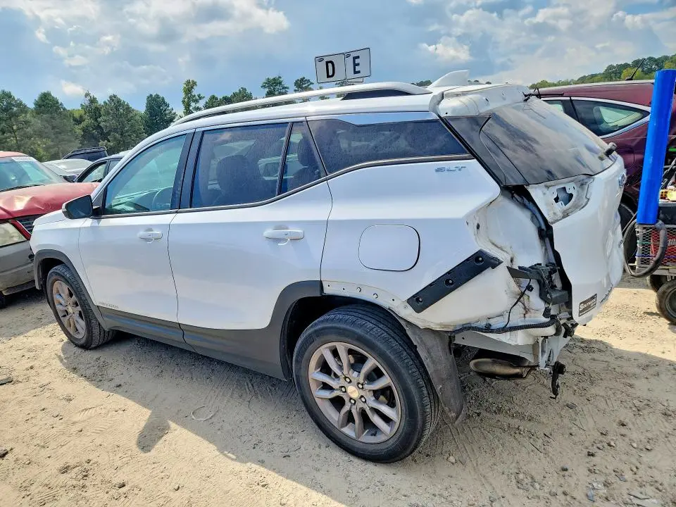 2022 GMC TERRAIN SLT  