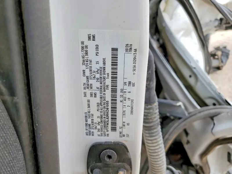 2024 FORD F150 XLT  