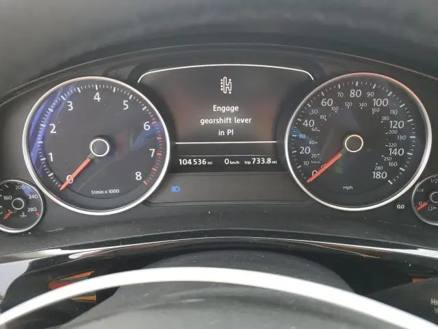 2016 VOLKSWAGEN TOUAREG SPORT  