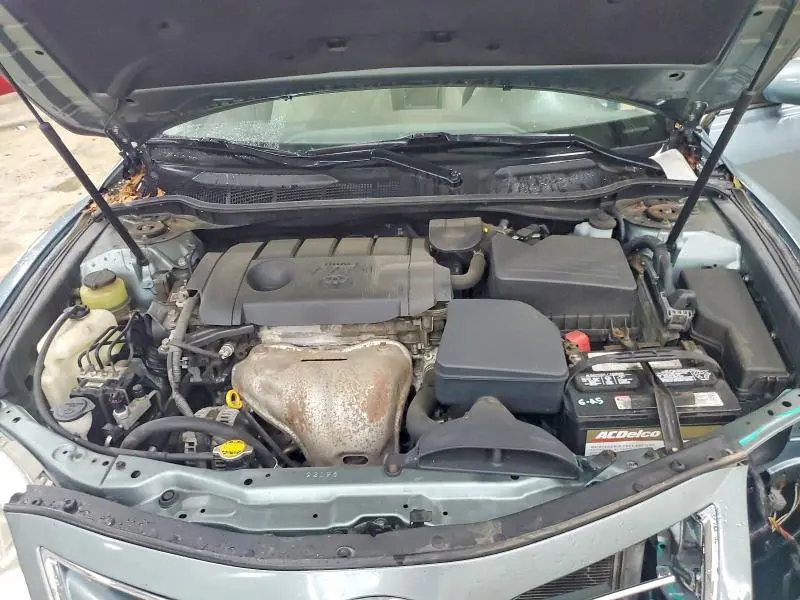 2011 TOYOTA CAMRY LE  