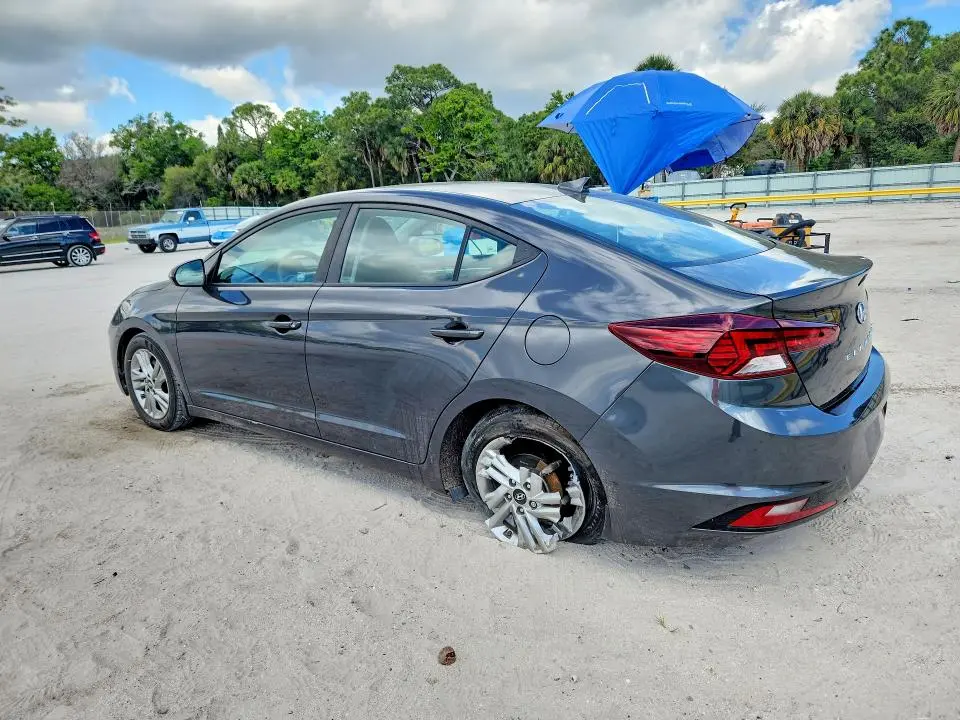 2020 HYUNDAI ELANTRA SEL  