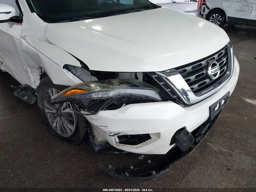 2017 NISSAN PATHFINDER SV