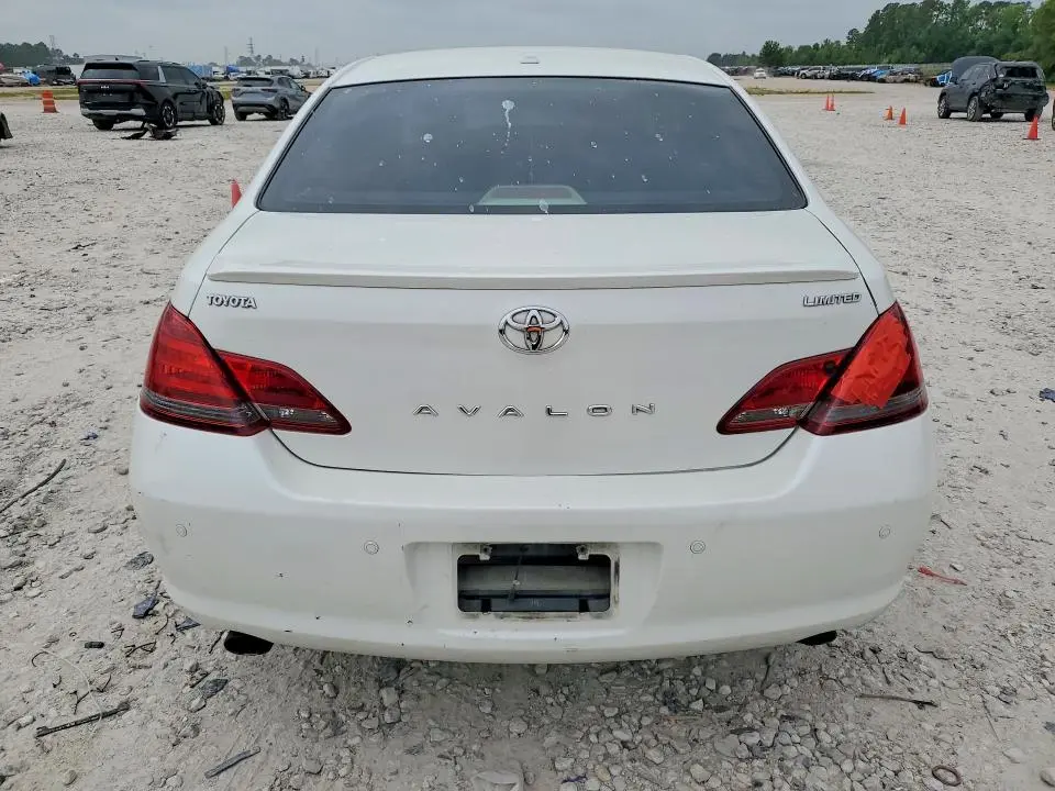 2010 TOYOTA AVALON LIMITED  