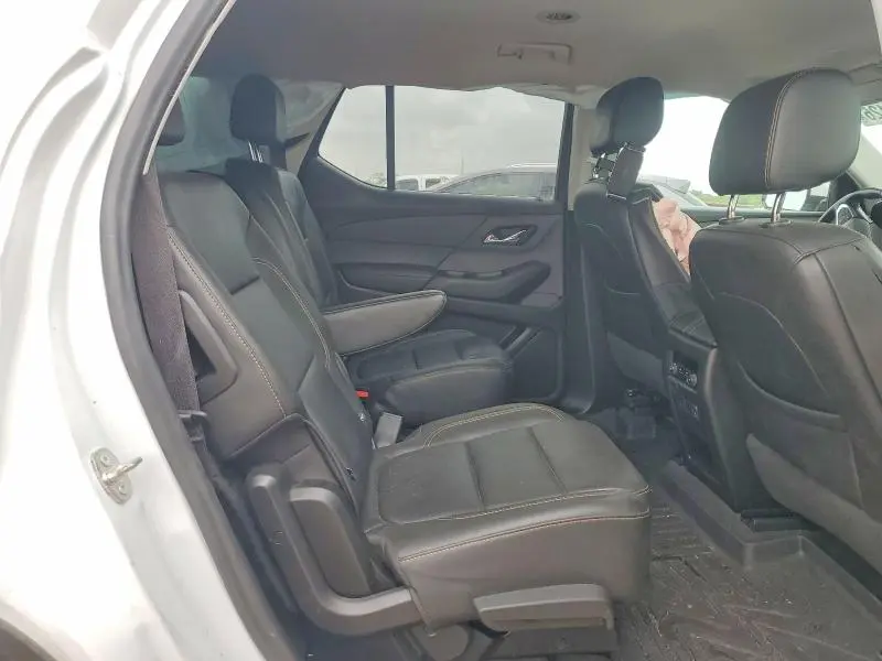 2020 CHEVROLET TRAVERSE LT  
