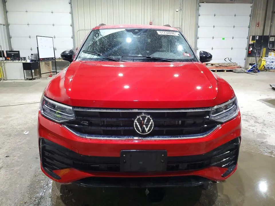 2024 VOLKSWAGEN TIGUAN SE R-LINE BLACK  