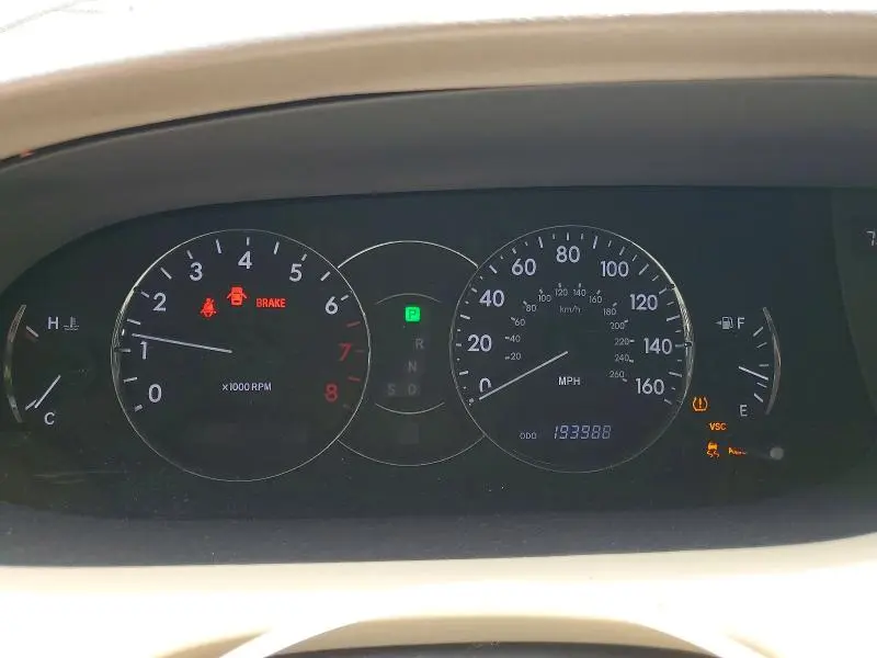 2010 TOYOTA AVALON LIMITED  