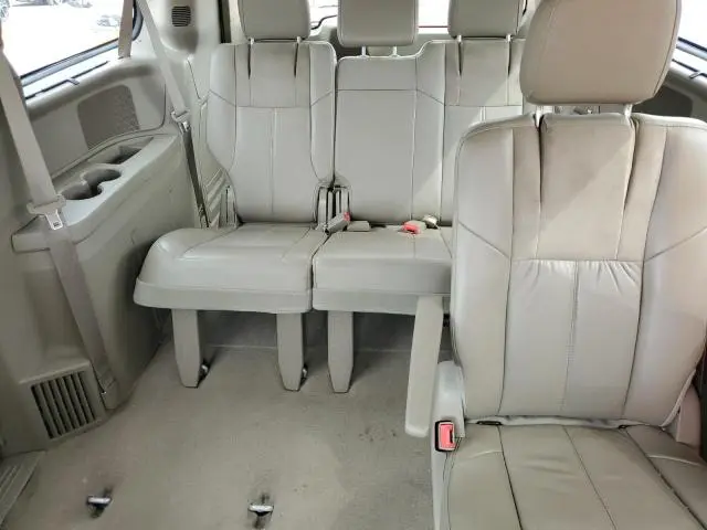2014 CHRYSLER TOWN & COUNTRY LIMITED
