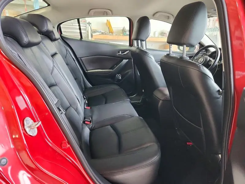 2017 MAZDA 3 TOURING  
