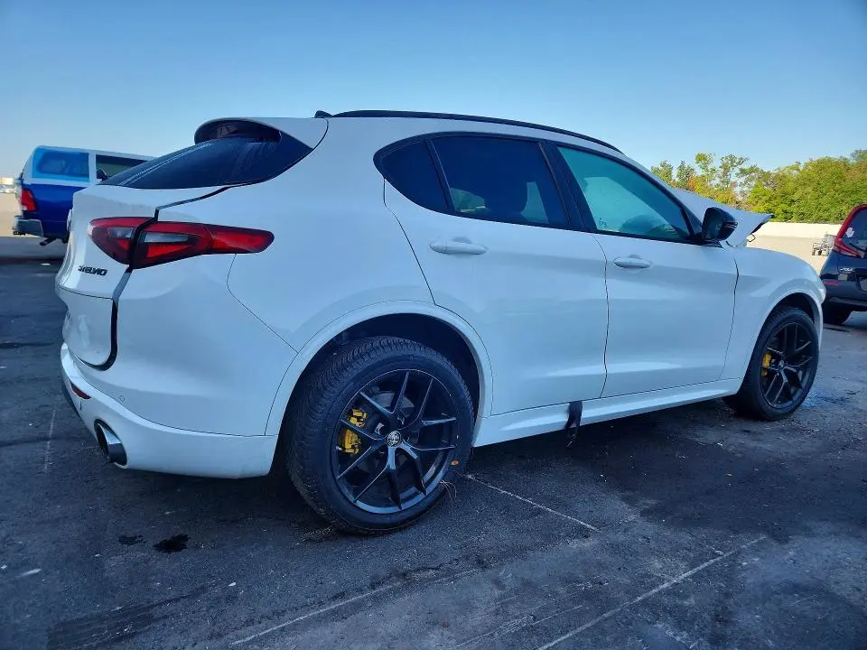 2021 ALFA ROMEO STELVIO TI  