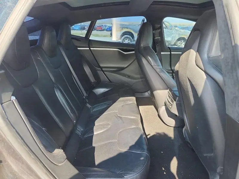 2015 TESLA MODEL S   