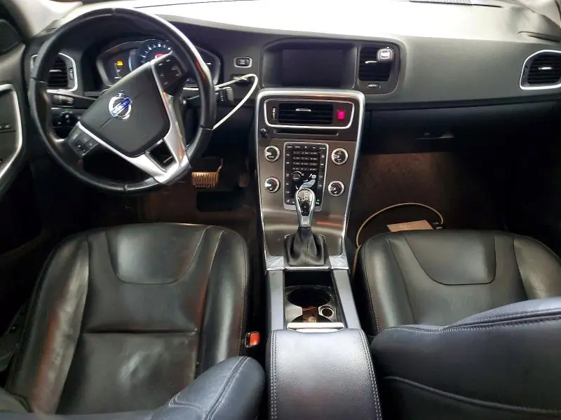 2016 VOLVO S60   