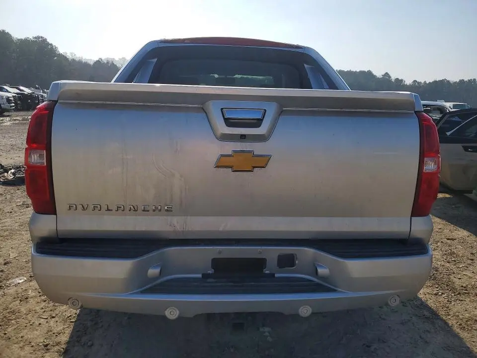 2013 CHEVROLET AVALANCHE LT  