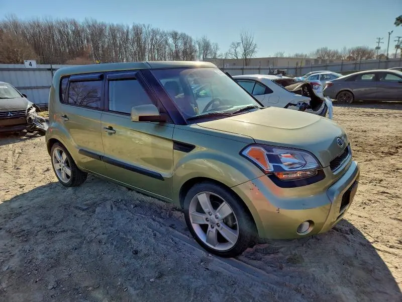 2011 KIA SOUL +  