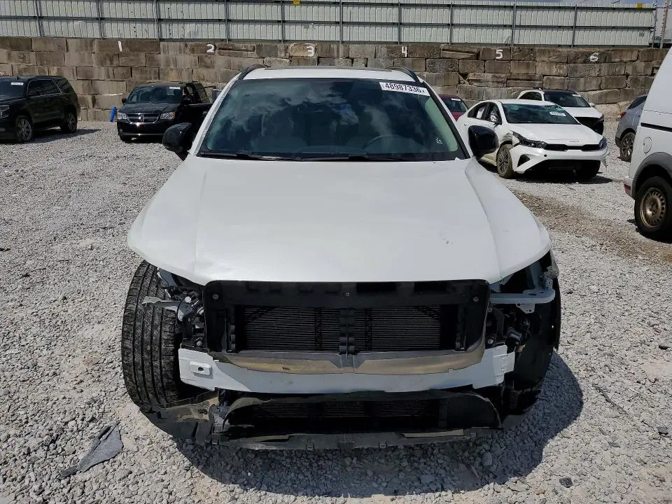 2023 VOLVO XC40 PLUS  