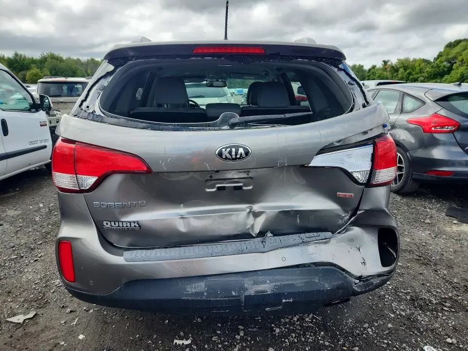 2014 KIA SORENTO LX  