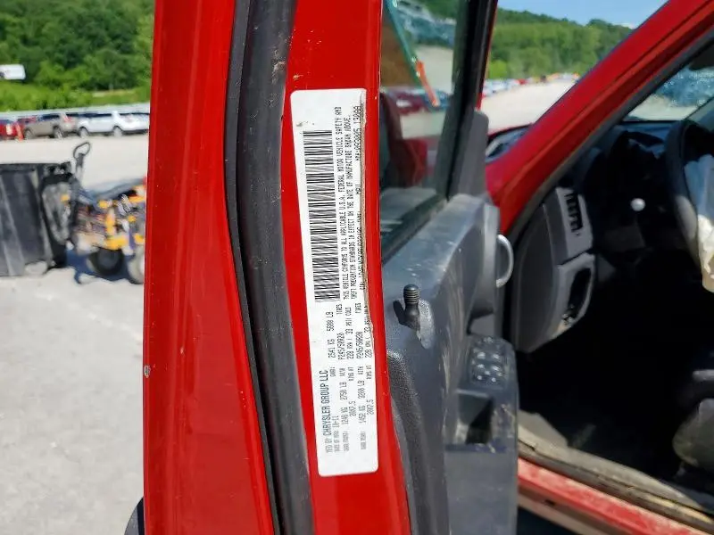 2011 DODGE NITRO SE  