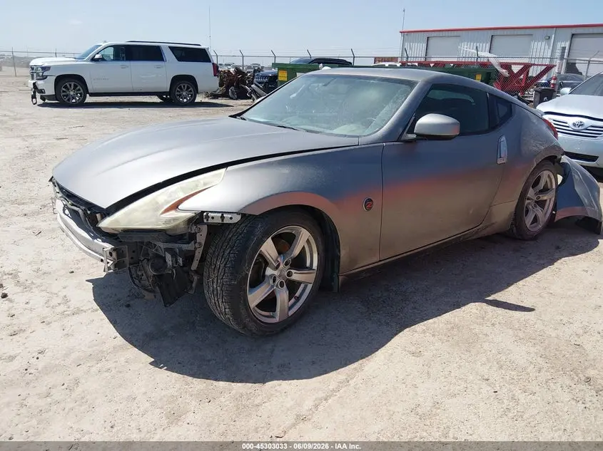 2010 NISSAN 370Z  