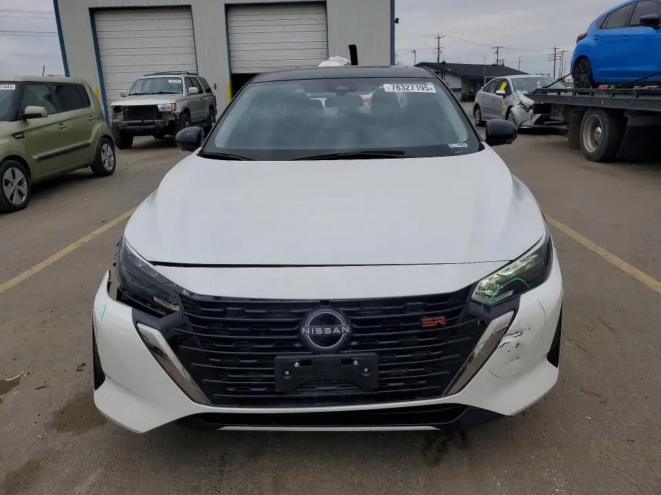 2025 NISSAN SENTRA SR  