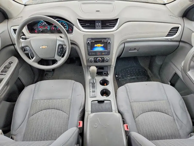 2014 CHEVROLET TRAVERSE LS  