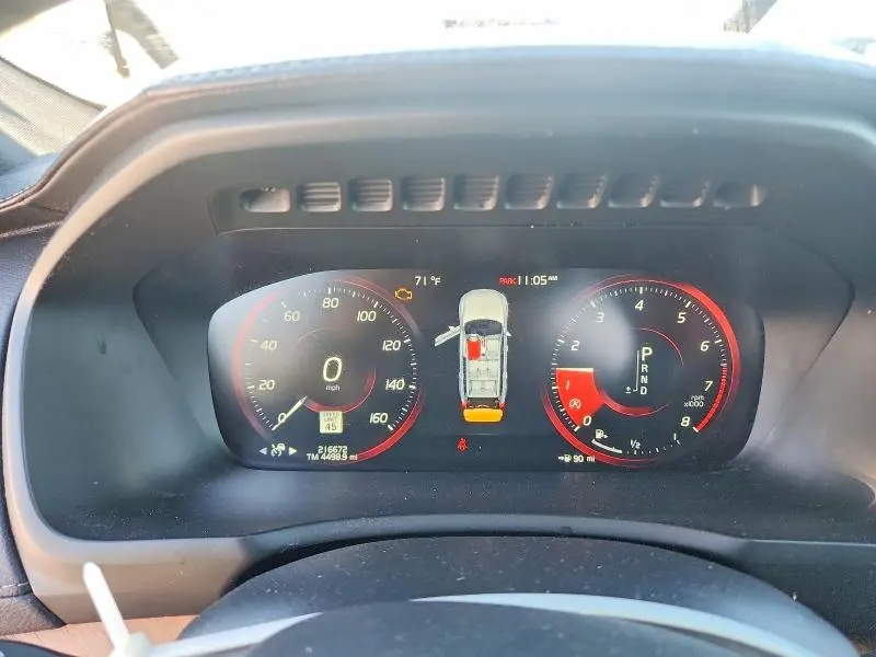 2018 VOLVO XC90 T6  