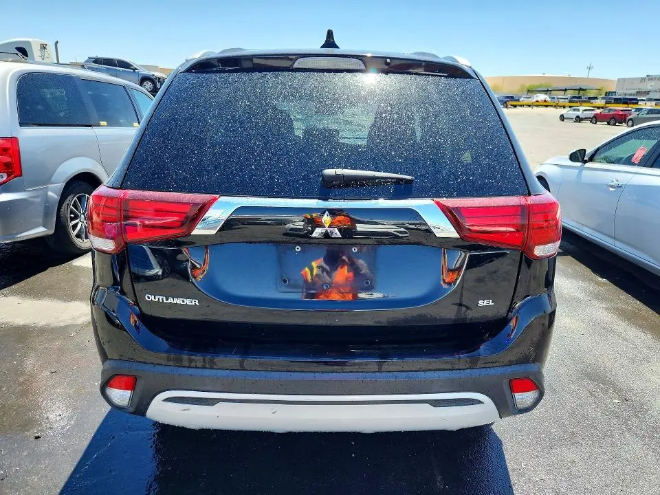 2020 MITSUBISHI OUTLANDER SE  