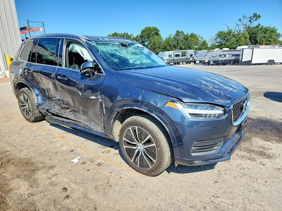 2020 VOLVO XC90 T5 MOMENTUM  