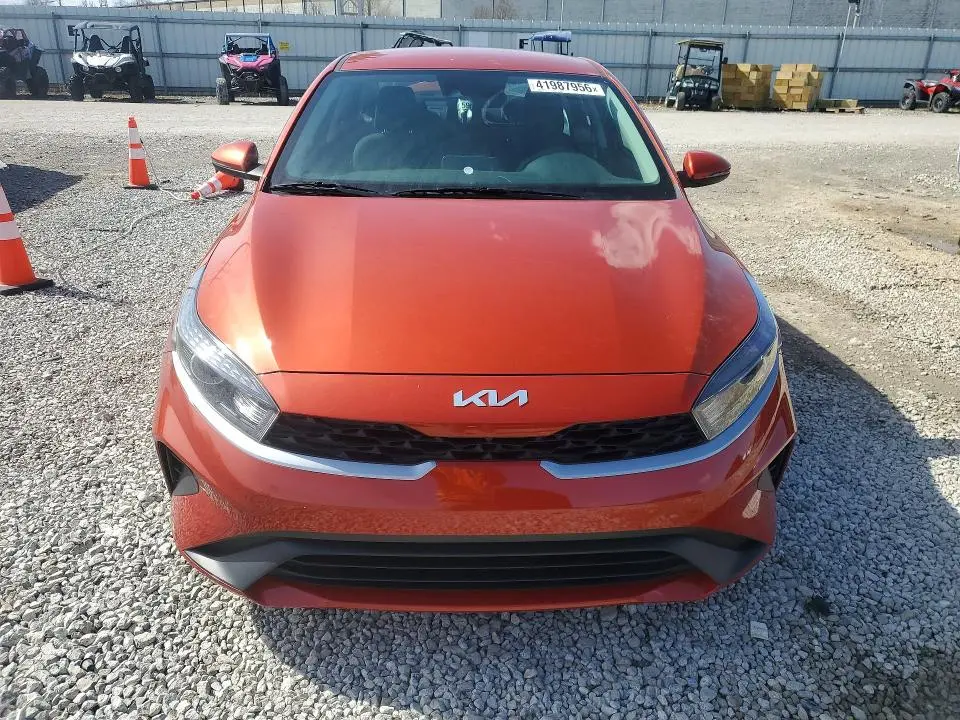 2023 KIA FORTE LXS  
