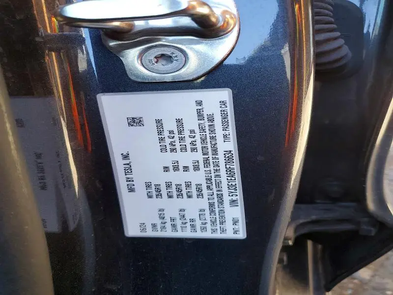 2024 TESLA MODEL 3   